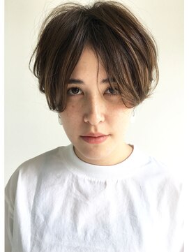 サーカス バイ ビュートリアム 青山(CIRCUS by BEAUTRIUM) ゆるふわ2way丸みマッシュショート