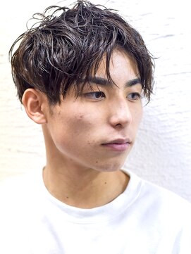 メリケンバーバーショップ コウベ(MERICAN BARBERSHOP KOBE) サイドグラデーション七三オールバックツイストパーマ