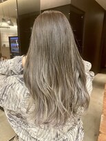 サラ 天神大名店(SARA) ライトグレージュグラデーション / SARA@若林