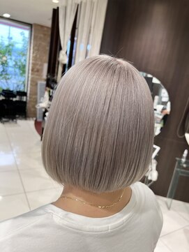 アース 南福島店(HAIR&MAKE EARTH) ホワイトグレージュかあししし
