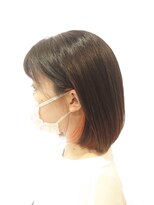 ブロッサム 若葉店(Blossom) ミディアムインナーカラーレッドピンク