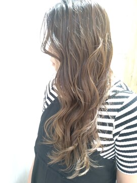 ラファンス イマザト(LaFENCE IMAZATO) プラチナブロンド×ロング