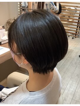 モンプルポ(momp repos) ショートヘア【宝塚/逆瀬川】