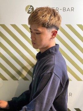 バーバーバー アカバネ(BARBER-BAR AKABANE) メンズのWカラー ブリーチ/ブロンド/イエローベージュ#1