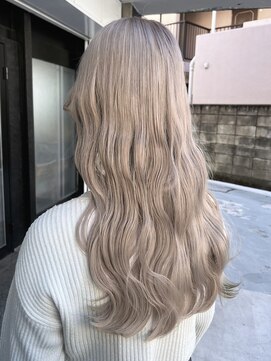 ミル(1001 mille) イルミナカラー/ミルクティーベージュ/ホワイトカラー