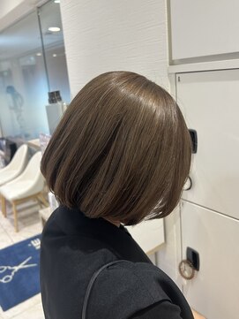 ケンジ 平塚 アネッタ(KENJE annetta) 艶髪/Aujuaトリートメント