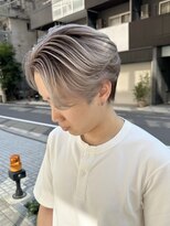 ヌエン 渋谷(NU/EN)&nbsp;ホワイトシャドールーツダークアッシュ/センターパート韓国