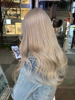 ジゼル 栄 矢場町(Giselle)&nbsp;RENYA ホワイトブロンド 2ケアブリーチ ハイトーンカラー