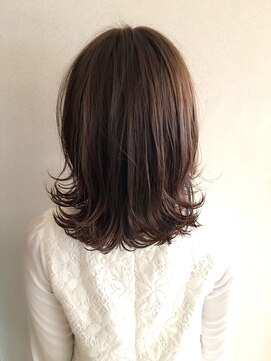 ロンド 銀座(Lond) ウエット感が可愛い外ハネスタイル♪　担当川瀬賢翁