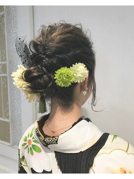 ヴァンクシー バイ ルナ(VANKCY by Luna) 【ネオリーブ プラス】卒業式ヘアセット　袴着付け12960円