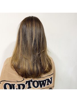 バズ ビー(BUZZ Bee) グレージュバレイヤージュ☆【BUZZ bee 】