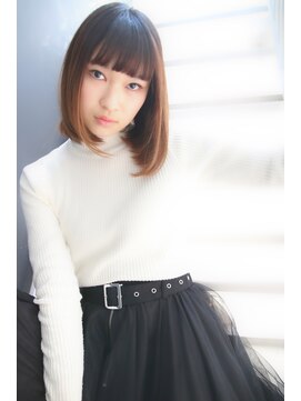 ブーケ(BOUQUET) 太陽の光をきらきらと反射させる、ととのったボブヘア