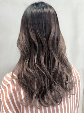 アルバム 銀座(ALBUM GINZA) ベージュグラデーション_ウェーブパーマ耳かけ_ba296592