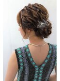 エアリー感のあるモテヘアレンジ/大人定番スタイル