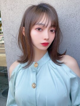 ロンド ラマ 岐阜(Lond bla-ma) パツッと外ハネミディアムレイヤー