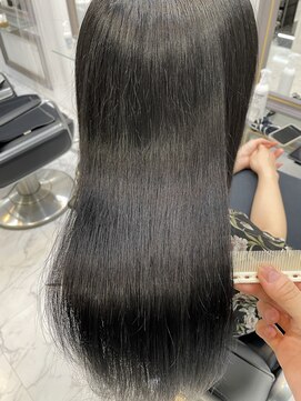 エスカーラ 表参道(THE ESCALA) @aidaman321/セクションカラー/ペールベージュ/外ハネボブ