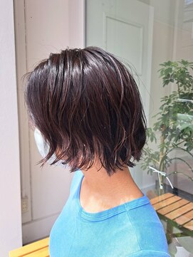 ラフランクリー(la frankly) 20代30代/イヤリングカラー/ミニボブ/ショートボブ