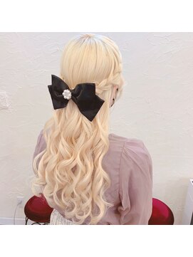 ヘアメイクアンドセットサロン リッコ(Hair make&set salon Ricco) 編み込みハーフアップ