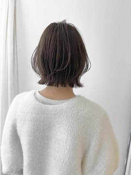 ネオリーブ チロル 横浜西口店(Neolive CiroL.) 外ハネボブ　縮毛矯正　大人可愛い　くびれボブ