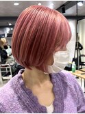 ダブルカラーピンクベージュベージュカラーケアブリーチミニボブ