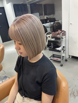 レックス 中野(rex) ホワイトブロンド ミニボブ