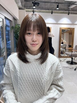 アドア 横浜(ADORE) 【ADORE横浜】ミディアムレイヤーカット×顔まわり小顔カット