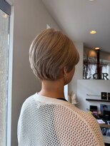 ローレン(LOREM)&nbsp;ハイトーンベージュ/すっきりショート/丸みショート/刈り上げ