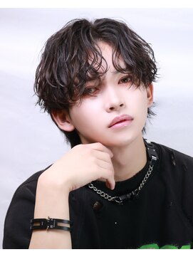 アイトーキョー 池袋(AI TOKYO) 波巻きツイスパ×センターパート/池袋/池袋駅