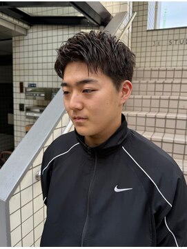 エイゾー(EIZO) 自然体な【オリーブカラー×ショートヘア】