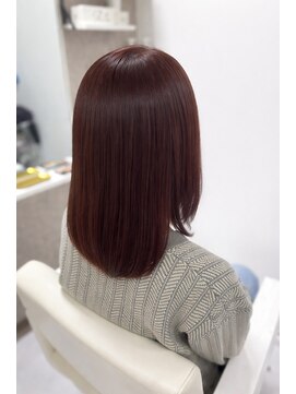 アミカ(Amica) ボルドーカラー×輝髪ストレート