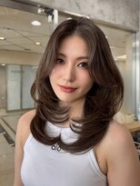 エッセンザ 梅田(ESSENZA) ミディアムレイヤー