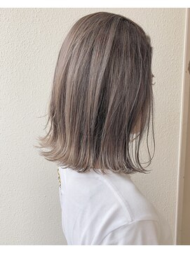 アリア バイ アルティナ(alia by artina) シアベージュ×外ハネロブ  [alia橋本]