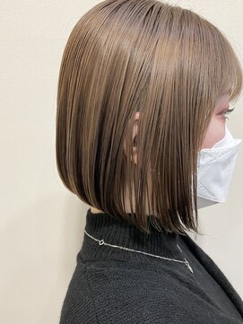 オウルヘアー(Owl hair) ぱつっとボブ/前下がり