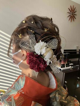 モッシュヘアー(MOSH HAIR) アップスタイル