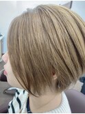 前下がりショートボブ