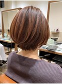 丸みのある大人ショートボブ