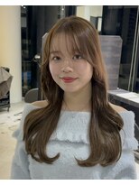 ワン バイ ジエクト(One by The Ect)&nbsp;似合わせカットフルバング美髪エアリーロングシルキーベージュ