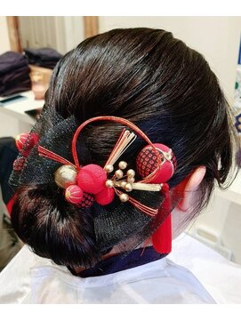 ランプヘアー(LAMP HAIR) ヘアセットアップヘア和装ナチュラル黒髪暗髪髪飾りシンプル