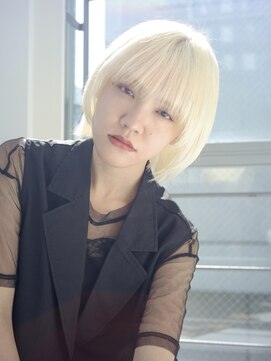 エムスラッシュ ストリートマーケット スマートサロン センター北(M.SLASH) ぱっつん前髪/マッシュウルフ/ハイトーンカラー/センター北