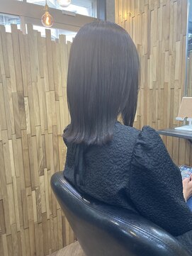 アール(R) 外ハネミディアム