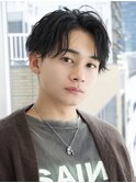 センターパート毛流れニュアンスパーマ刈り上げツーブロック