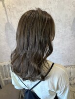 ディーヴァヘアーエズ(DIVA hair Eze)&nbsp;透明感くびれミディアムグレージュカラー/秋カラー