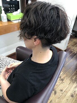 プラッキー(PLUCKY) レディース　刈り上げ　波巻き　パーマ