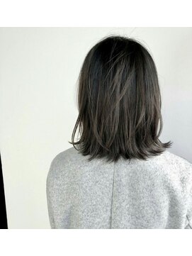 テイラー(Taylor) 【Taylor 】大宮 外ハネボブ×グレージュ