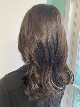 リーホリエ(Lee Horie) 透明感♪ グレージュカラー