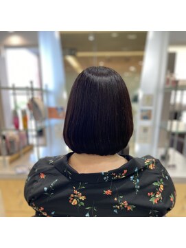 アトリエモア(Atelier More) ツヤ髪ミニボブ