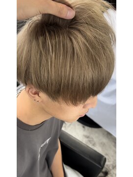 メンズサロン ゴールド 名古屋(GOALD) お客様スタイル マッシュ ハイトーン ダブルカラー ミルクティ