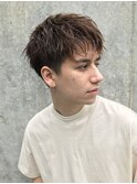 ツイストスパイラルパーマツーブロック刈り上げメンズマッシュ