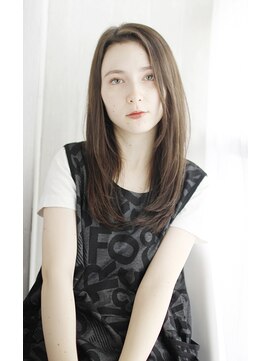 ラクシア(LUXIA) ナチュラルレイヤーストレートスタイル