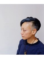 アクトンヘアドレッサーズ(Acton Hairdressers)&nbsp;ブルーグレイディスコネクションショート